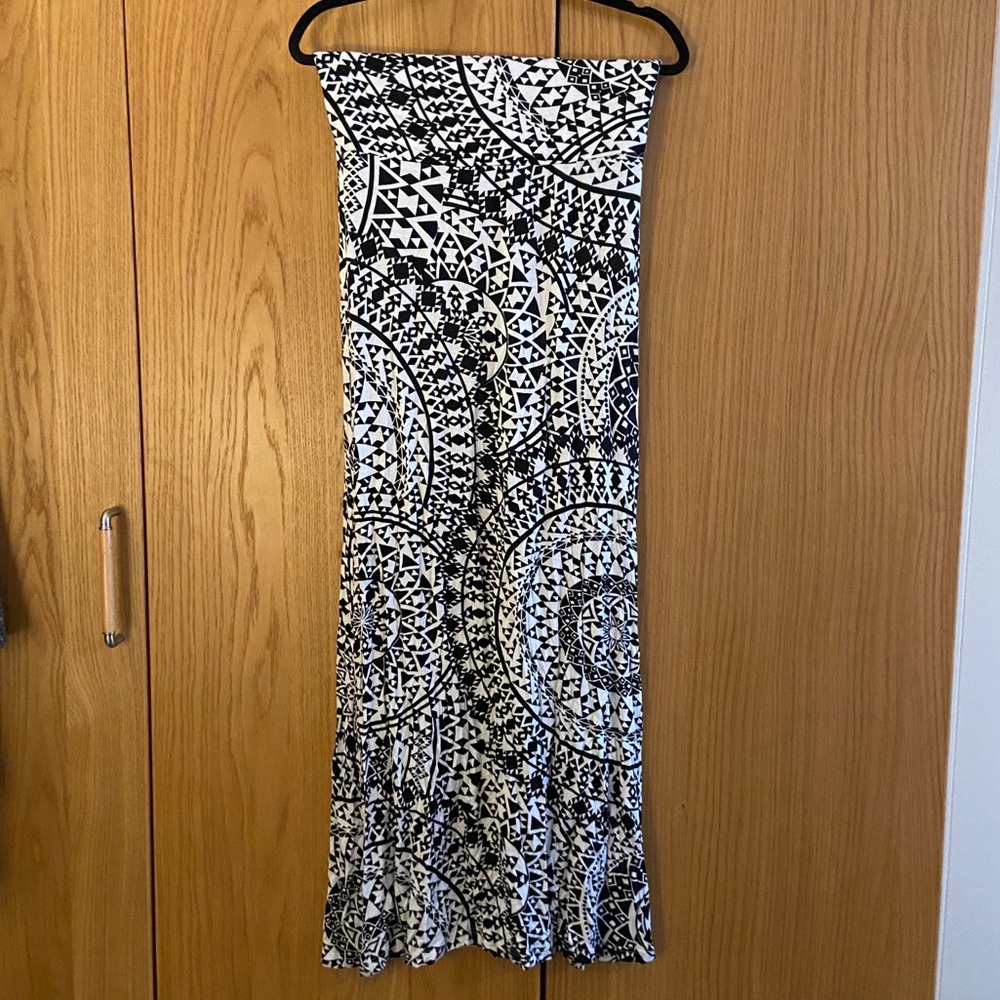 Black and White Maxi Skirt